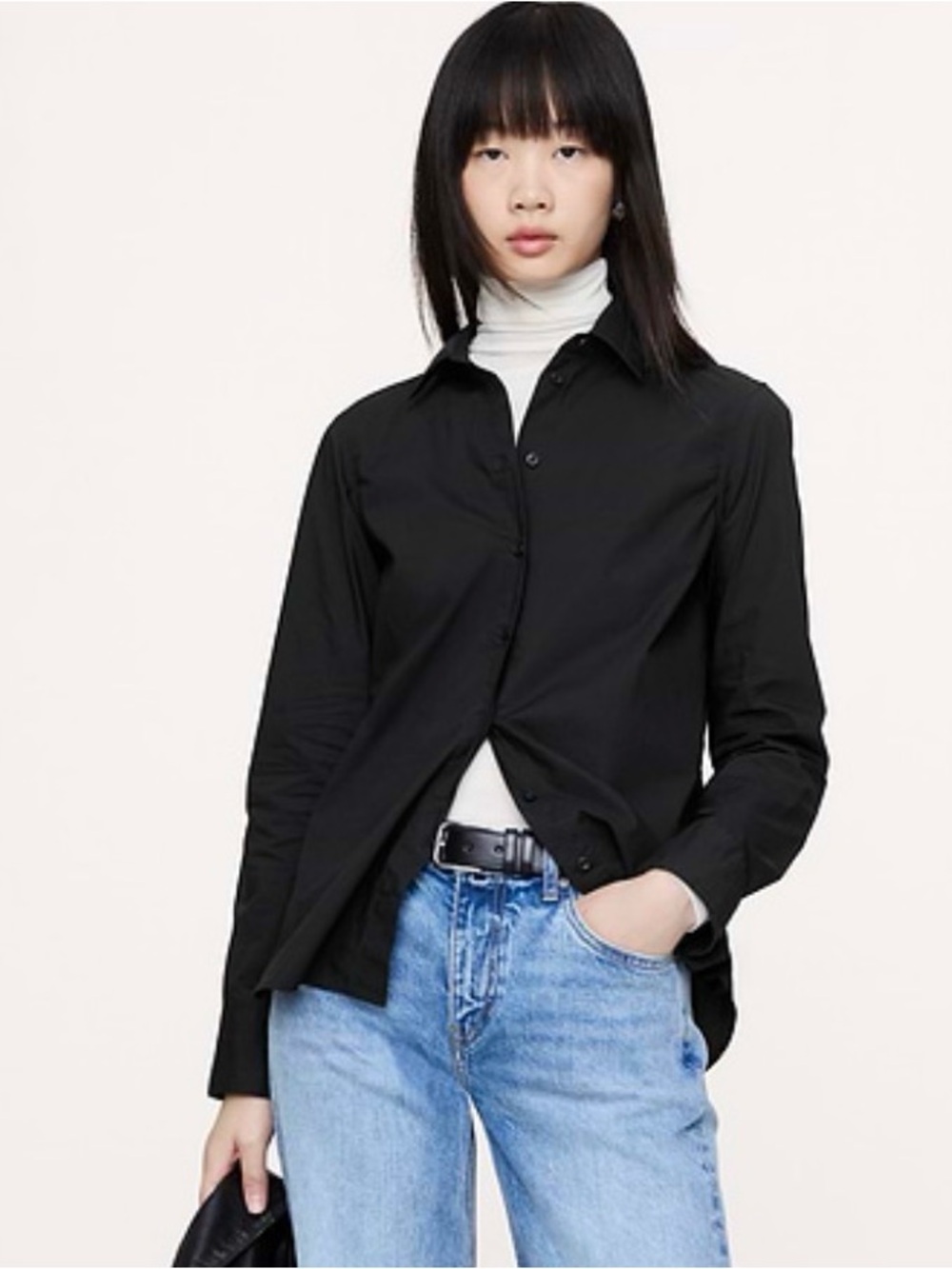 Banana Republic The Everyday Shirt in Poplin Cotton. Small. Black